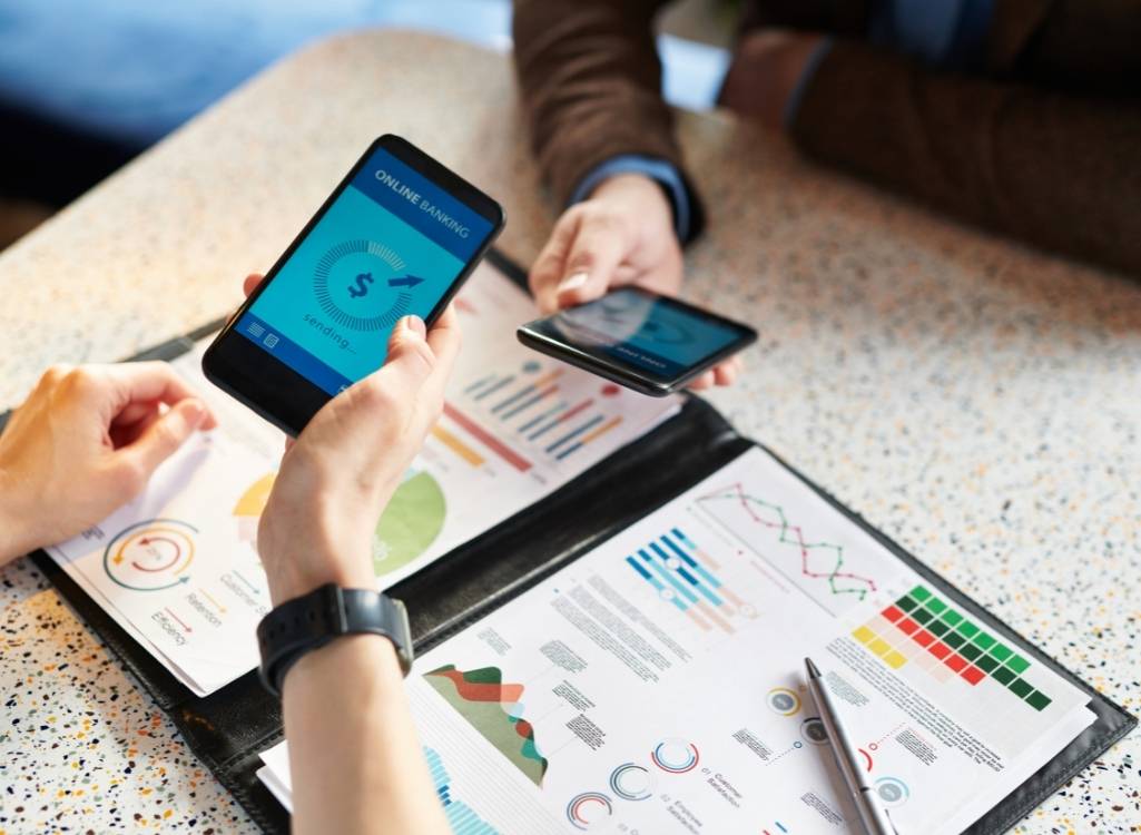 aplikasi dan situs penghasil uang per hari